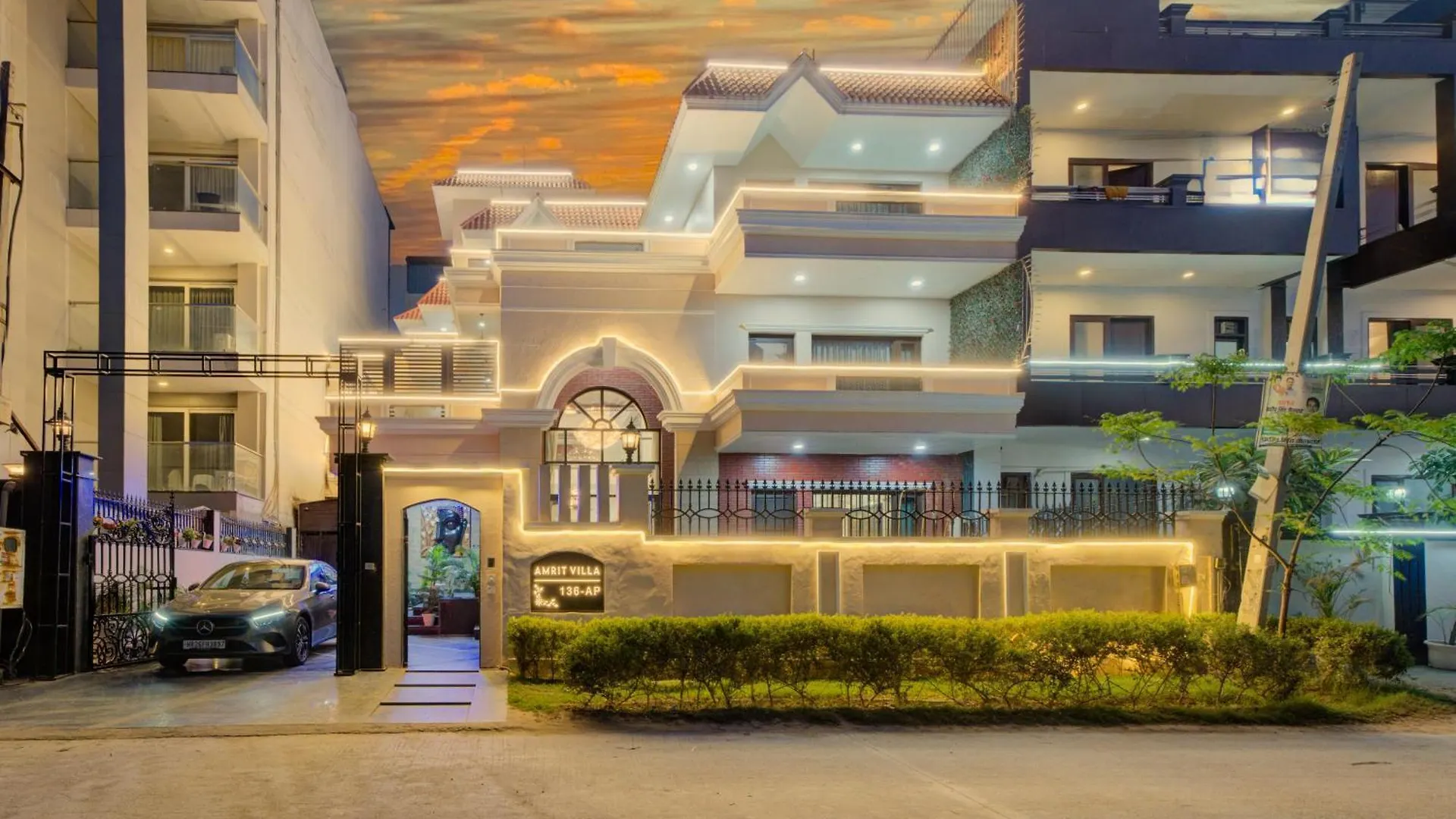 Amrit Hotel - Hotel & Banquet,Sector 32 Gurgaon Indien